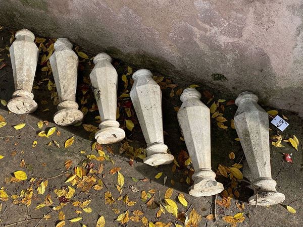 Serie di sei balaustri per ringhiera in pietra di Istria