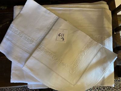 Parure Matrimoniale in Puro Lino Bianco Ricamato
