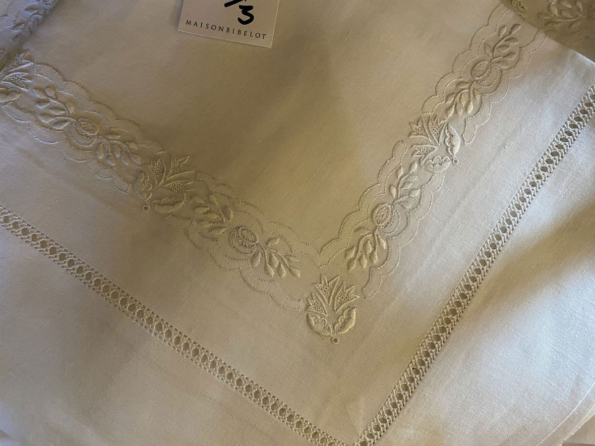 Parure Matrimoniale in Puro Lino Bianco Ricamato