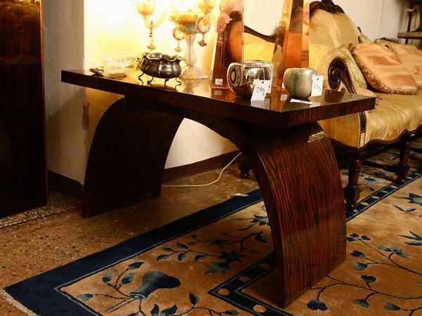 Low table veneered in rosewood