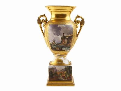 Vaso Ad Anfora in Porcellana Policroma