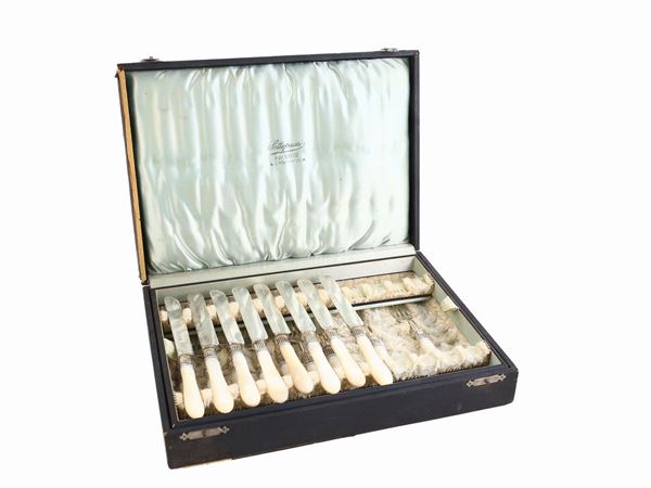 Silver and mother-of-pearl dessert cutlery set, Settepassi Firenze