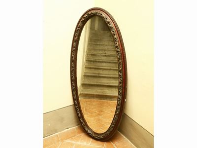 Specchiera con Cornice Ovale in Pastiglia