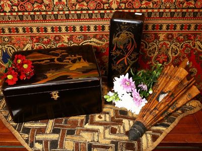 Lotto di Curiosità Orientali