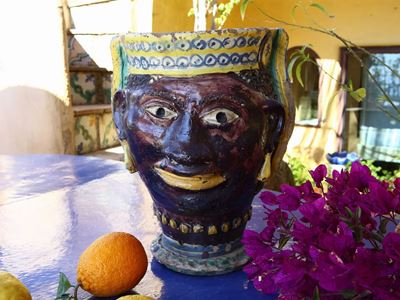 Grande Vaso Antropomorfo in Terracotta Smaltata