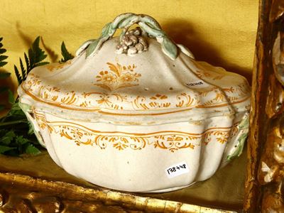 Zuppiera in Maiolica