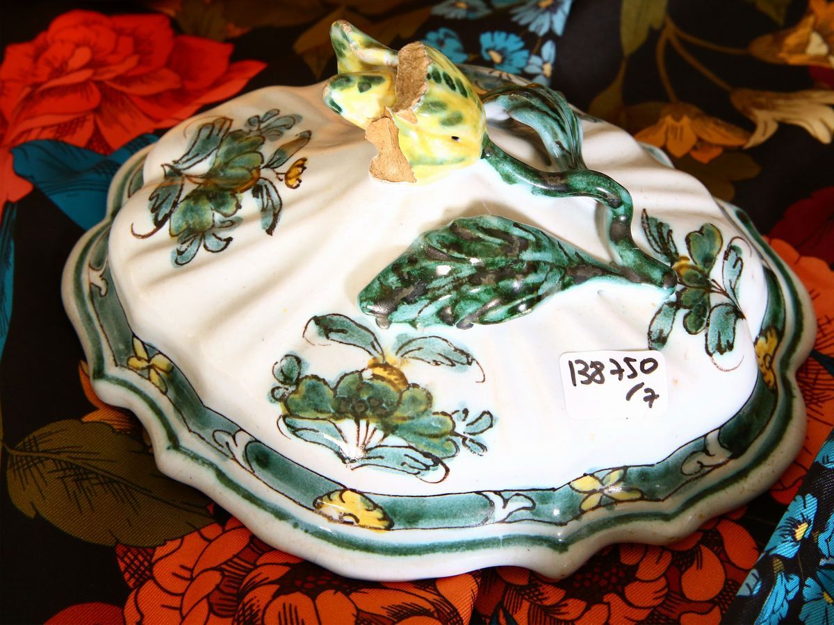 Lotto di Oggetti in Maiolica
