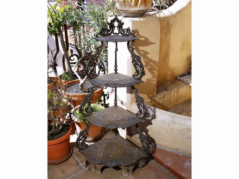 Etagere Angolare in Ghisa da Giardino o Terrazzo