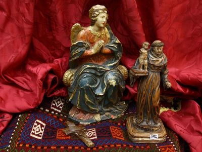 Gruppo Ligneo Raffigurante un Santo