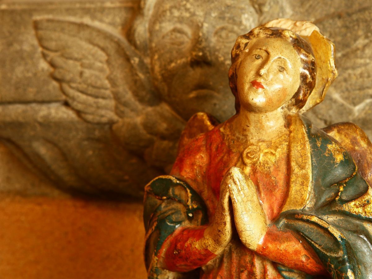 Gruppo Ligneo Raffigurante un Santo
