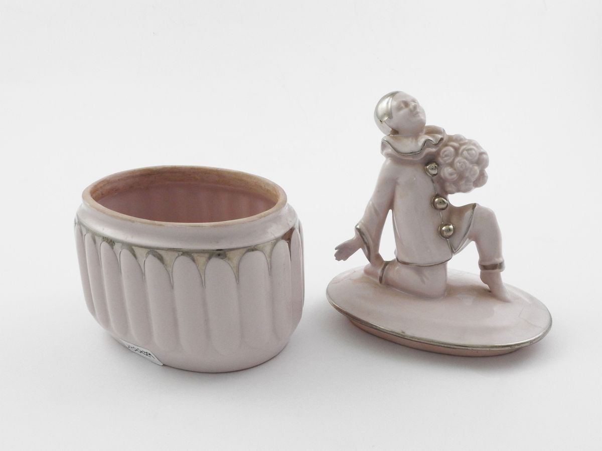 Scatola di Forma Ovale in Ceramica