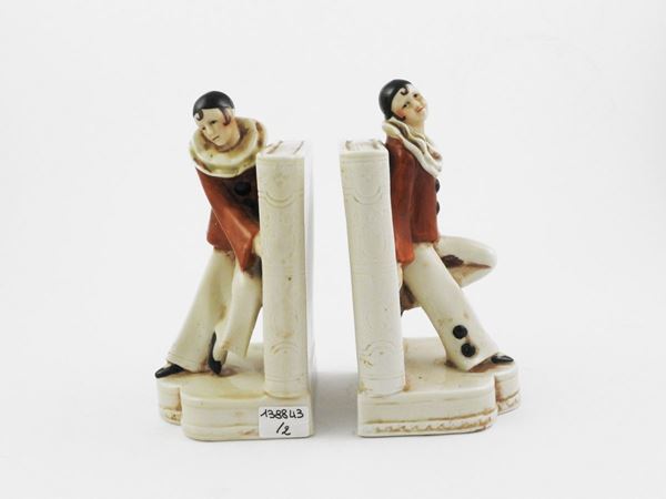 Pair of porcelain bookends  (mid 20th century)  - Auction Furniture, silvers, paintings and antique curiosities partly from Villa Mannelli - Maison Bibelot - Casa d'Aste Firenze - Milano