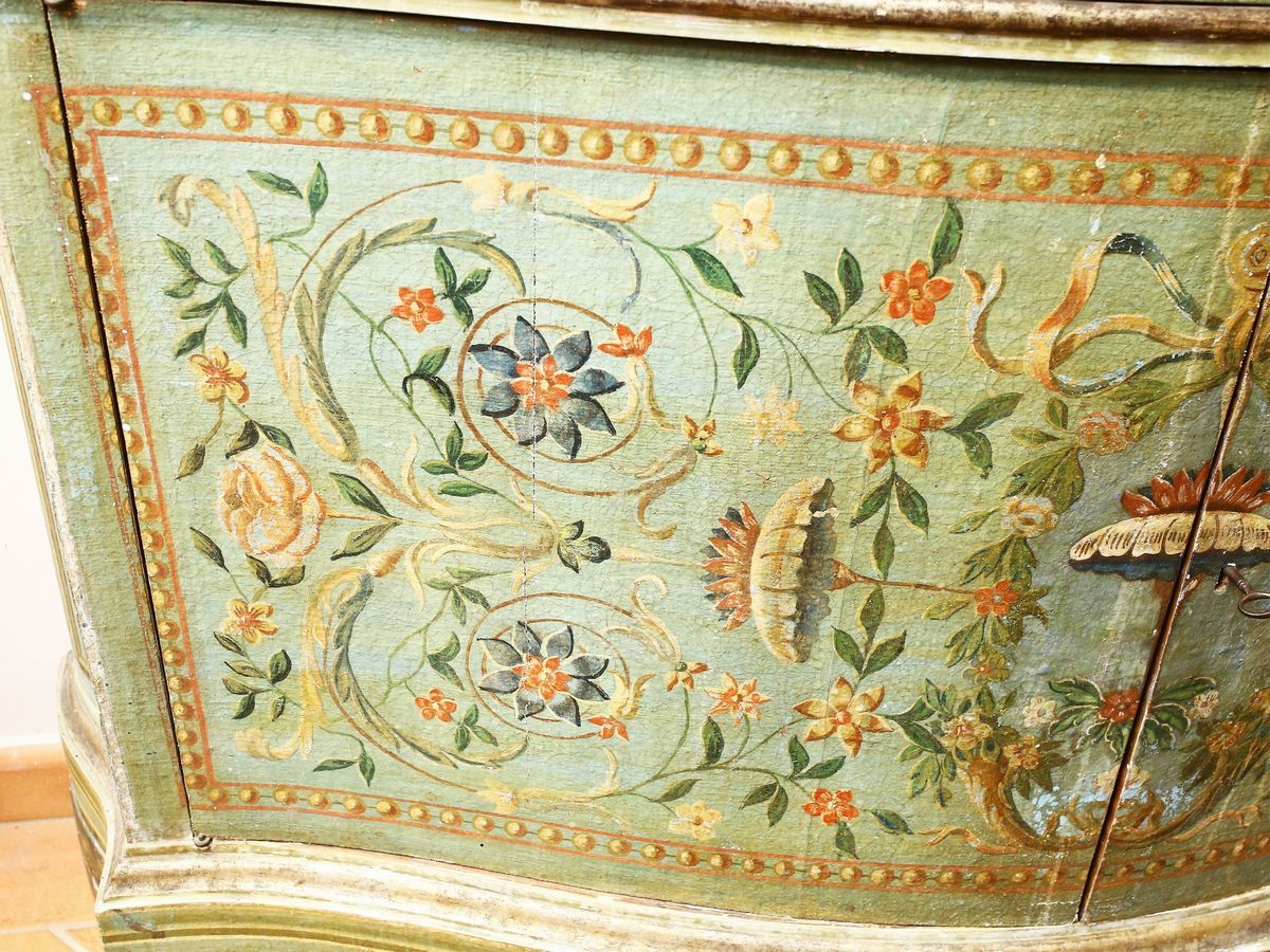 Credenza in Legno Laccato