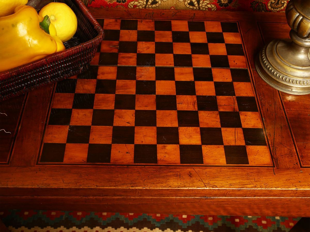 Tavolino da Gioco a Libro in Noce