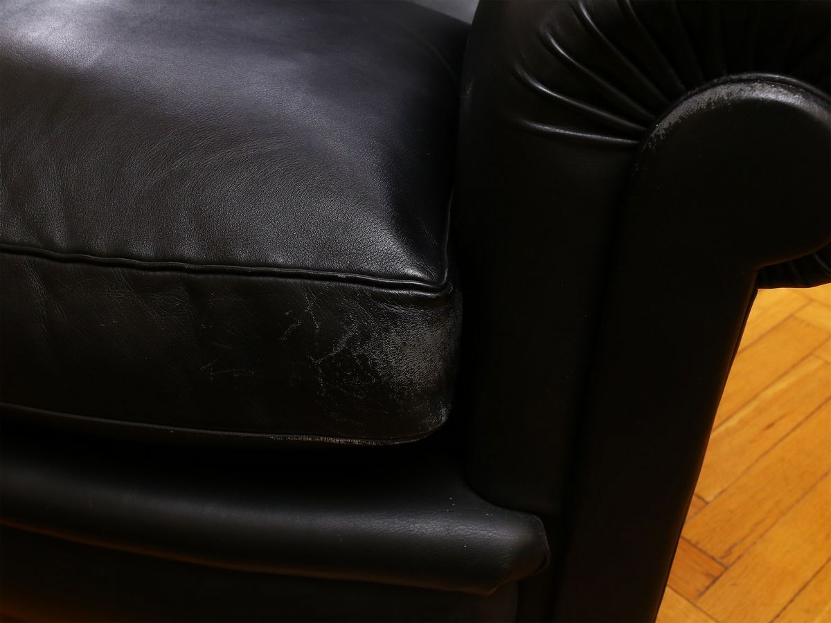 Poltrona Frau in Pelle Nera Modello Edoardo