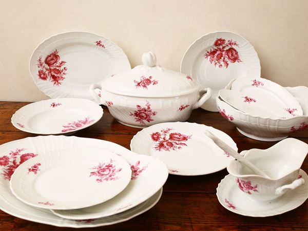 Served of porcelain plates, Richard Ginori