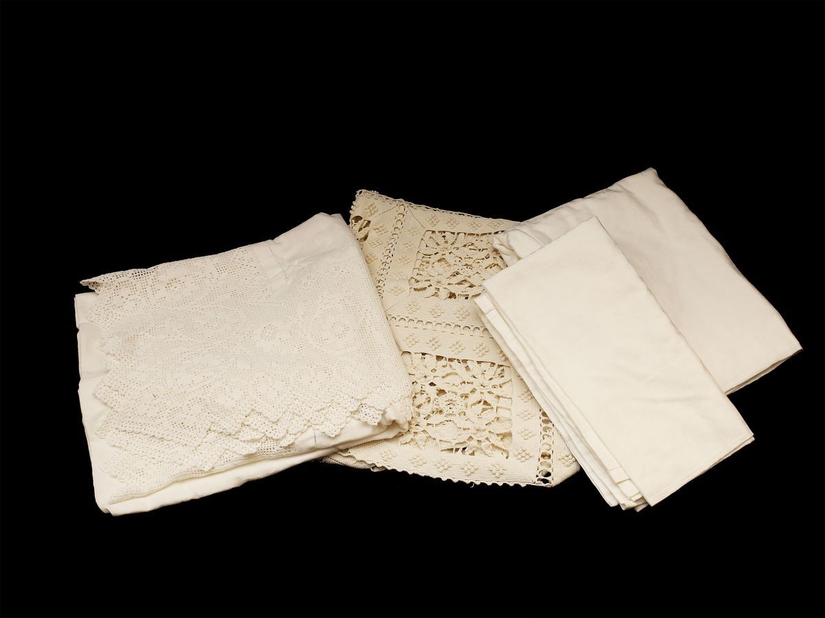 Lotto di Tovaglie in Cotone Bianco
