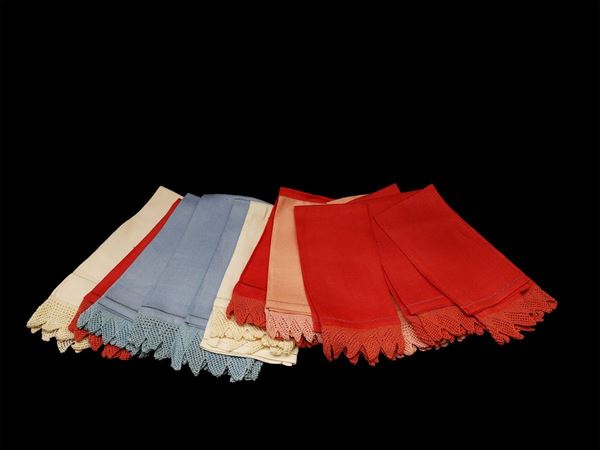 Linen and cotton, ivory, pink and blue towels lot  (second half of the 20th century)  - Auction Furniture, silvers, paintings and antique curiosities partly from Villa Mannelli - Maison Bibelot - Casa d'Aste Firenze - Milano