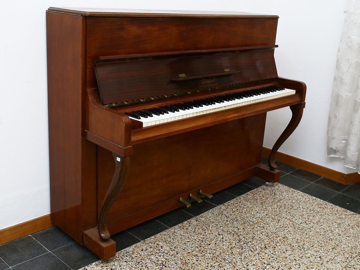 Pianoforte Verticale Steinbach in Noce