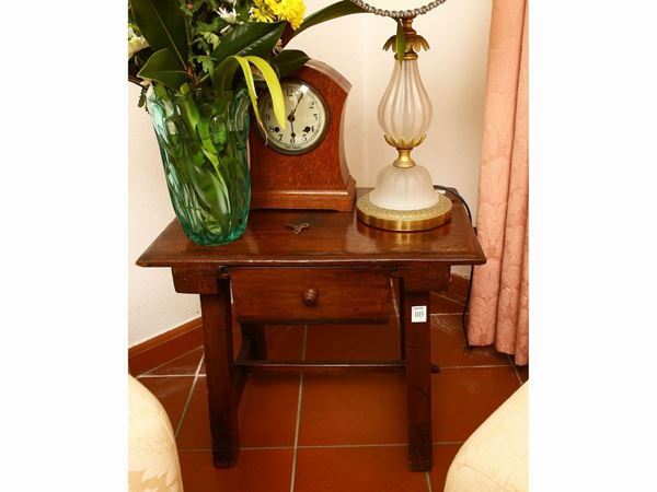 Side table in soft wood  - Auction Furniture and Paintings from the Piero Quaglia Foundation - Maison Bibelot - Casa d'Aste Firenze - Milano