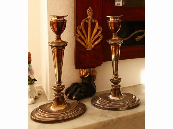 Pair of silver candlesticks  (London 1970)  - Auction Furniture and Paintings from the Piero Quaglia Foundation - Maison Bibelot - Casa d'Aste Firenze - Milano