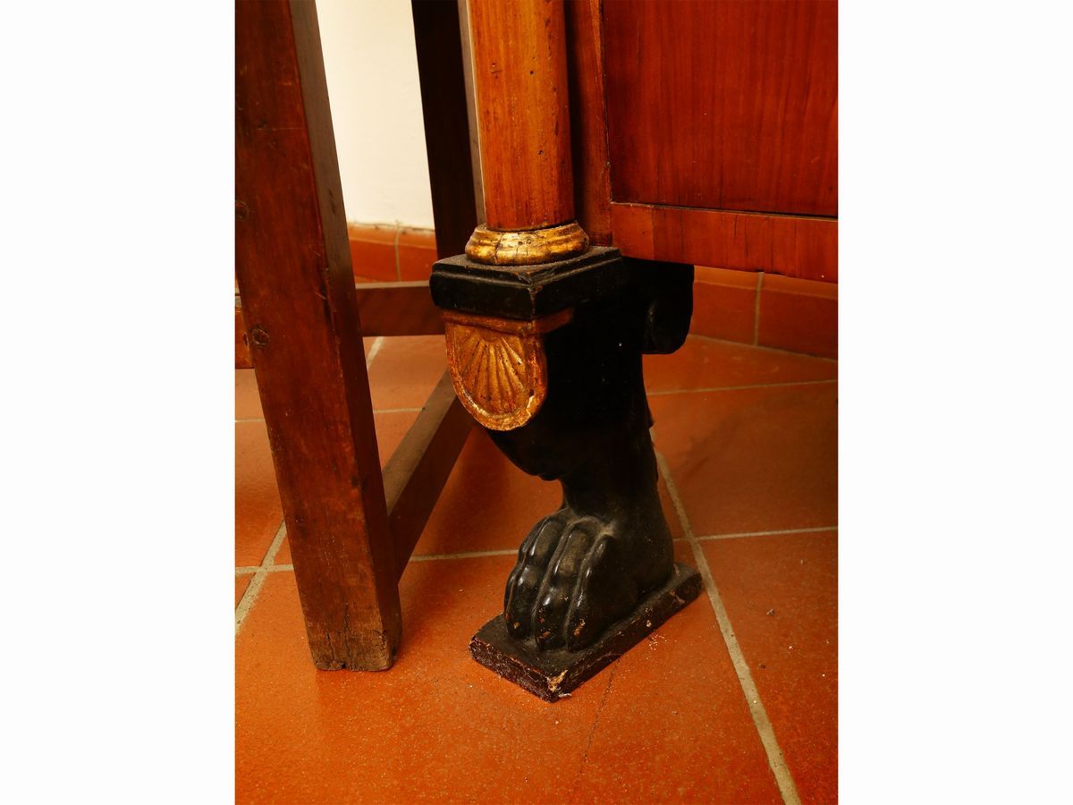 Cassettone Impiallacciato in Piuma di Mogano e Legno Ebanizzato