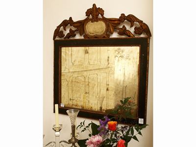 Piccola Specchiera in Legno Intagliato Laccato e Dorato