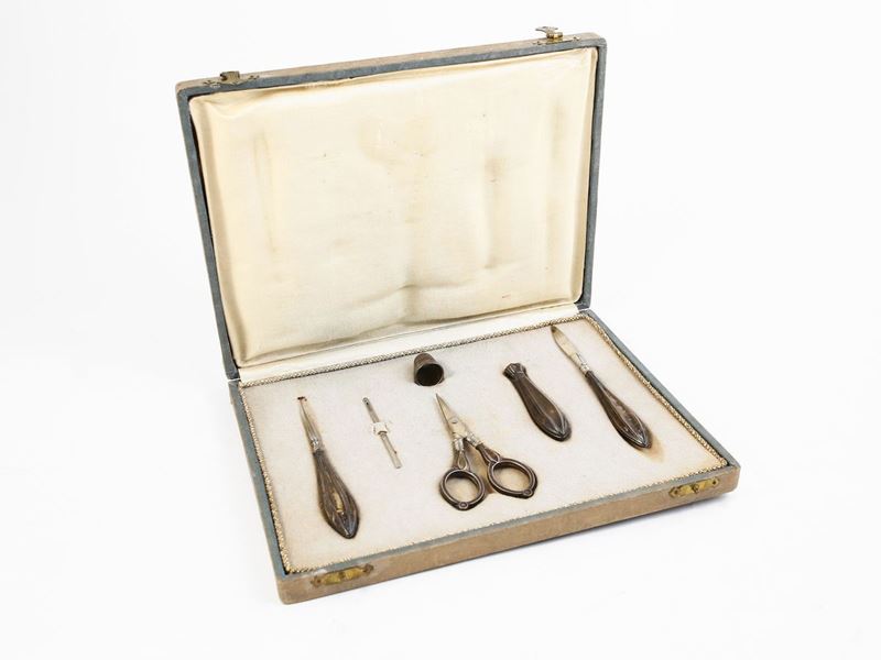 Set da Cucito in Argento
