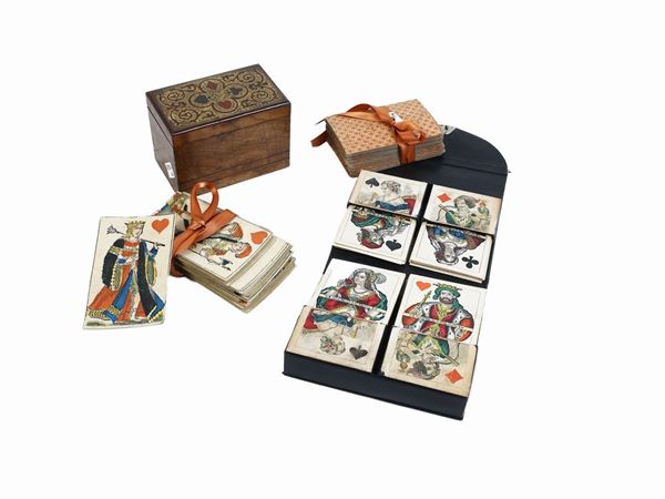 Collection of vintage playing cards  - Auction Furniture, silvers, paintings and antique curiosities partly from Villa Mannelli - Maison Bibelot - Casa d'Aste Firenze - Milano