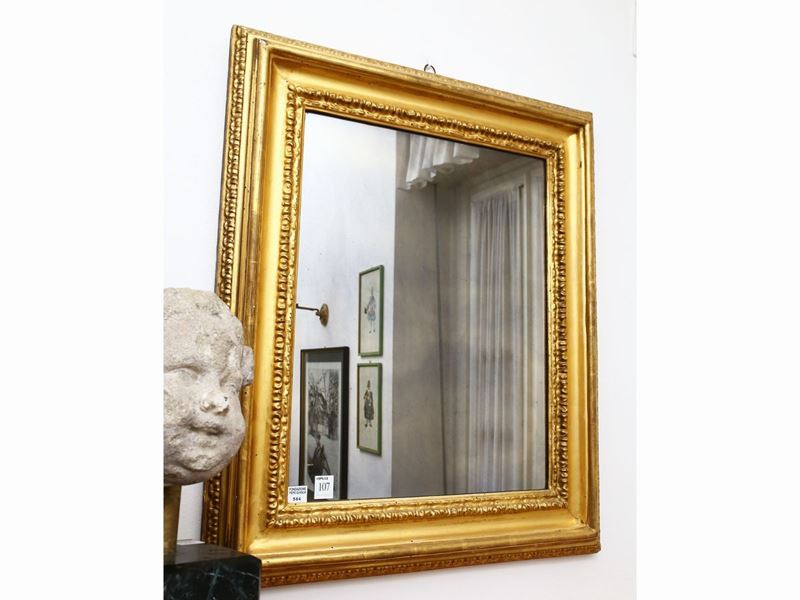 Cornice in Legno Sagomato e Dorato
