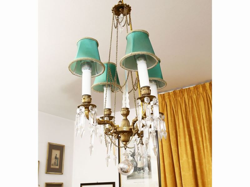 Piccolo Lampadario in Metallo Dorato