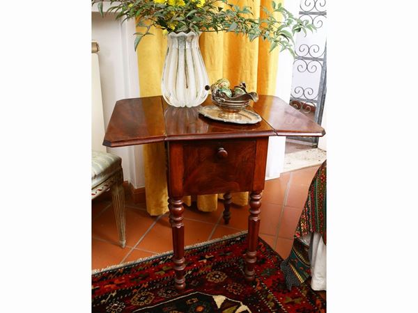 Side table in mahogany  (20th century)  - Auction Furniture and Paintings from the Piero Quaglia Foundation - Maison Bibelot - Casa d'Aste Firenze - Milano