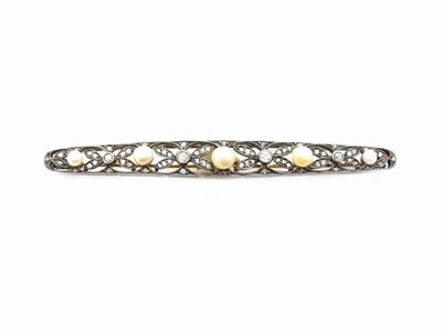 Lunga Spilla in Oro Giallo e Argento con Diamanti e Perle Coltivate