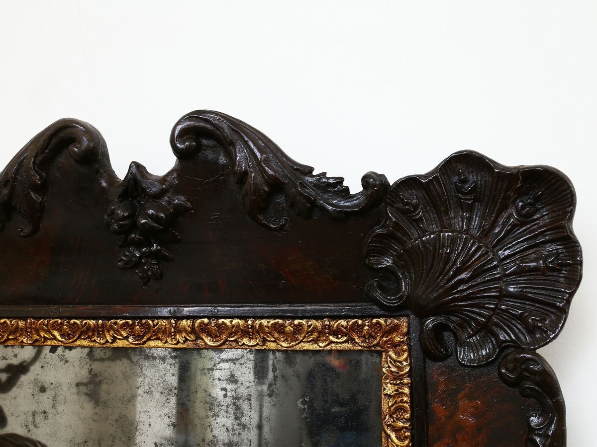 Specchiera in Pastiglia e Legno Laccato a Imitazione del Palissandro