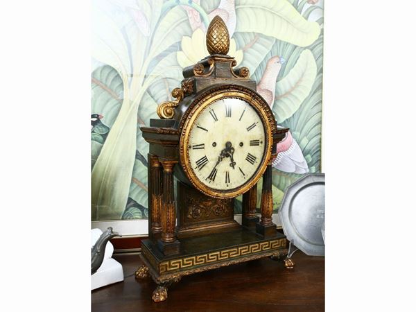 Fireplace clock in ebonized wood with gold highlights  (Austria, 19th century)  - Auction Furniture and Paintings from the Piero Quaglia Foundation - Maison Bibelot - Casa d'Aste Firenze - Milano