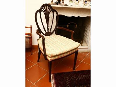 Poltroncina in Mogano