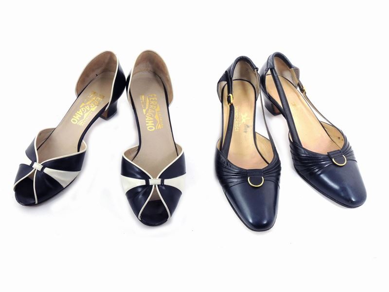Due Paia di Scarpe in Pelle Blu e Bianca, Ferragamo e Tanino Crisci