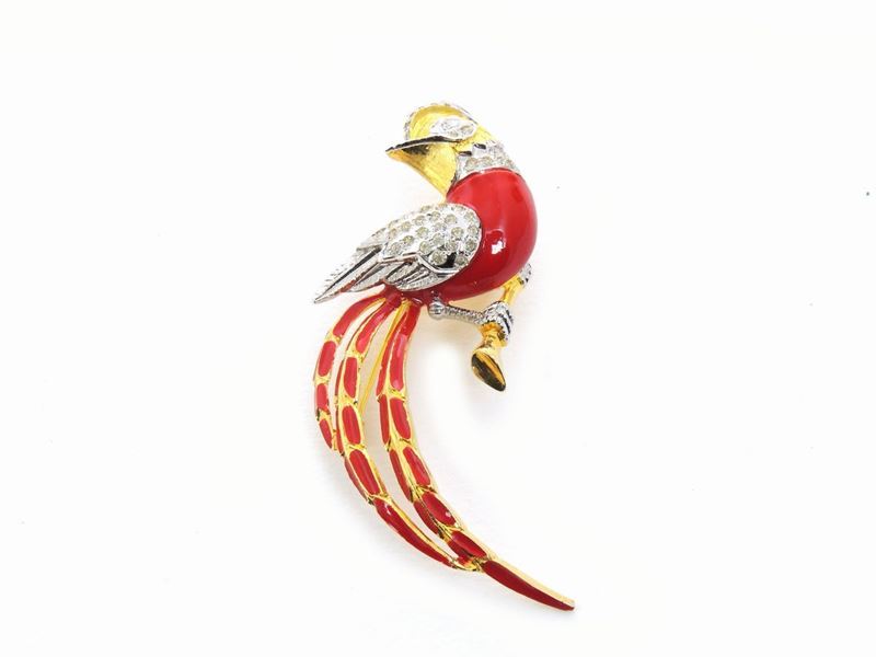 Spilla Animalier in Metallo Dorato, Strass e Smalti, Pierre Cardin