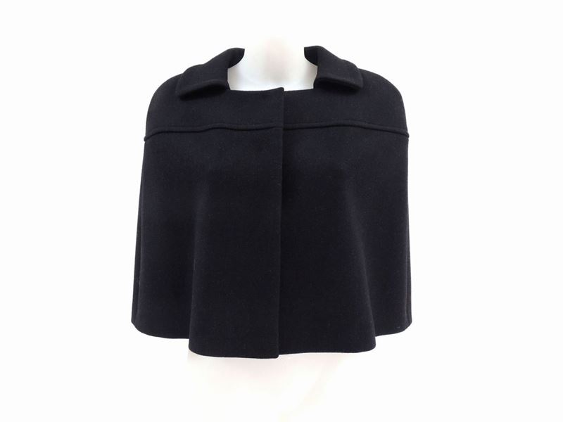 Mantellina in Lana Nera, Prada