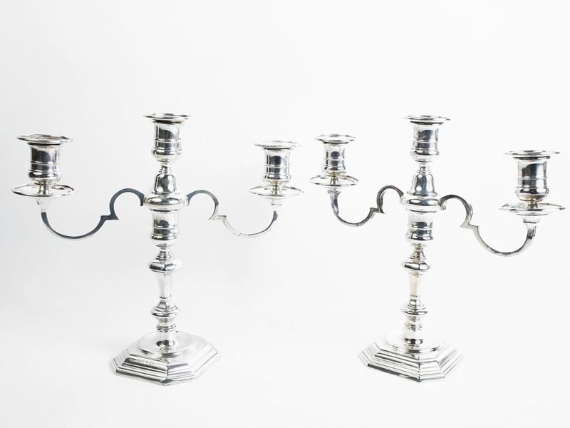Coppia di Candelabri in Argento