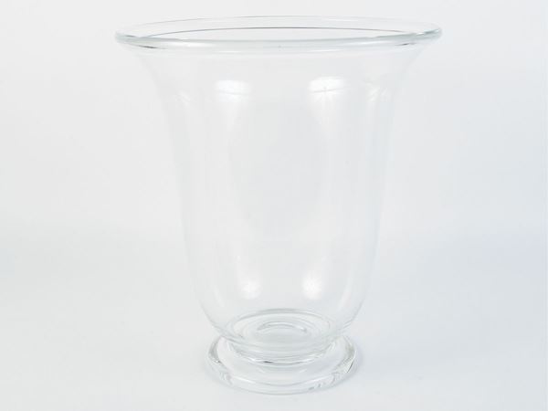 Vase in colorless glass