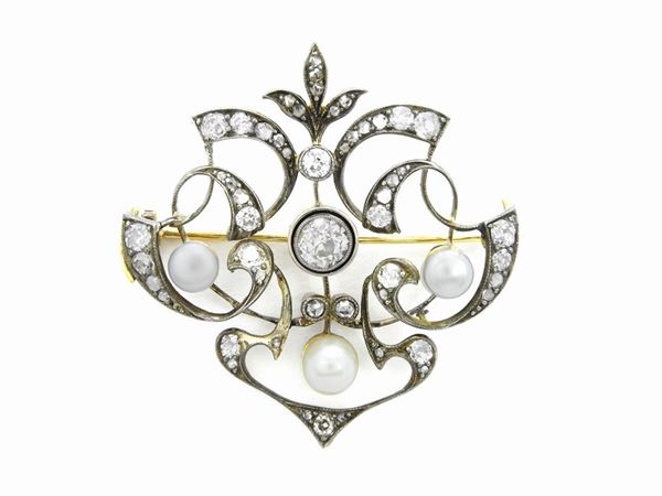 Yellow gold and silver brooch with diamonds and pearls  (19th century)  - Auction Antique jewelry and watches - Maison Bibelot - Casa d'Aste Firenze - Milano