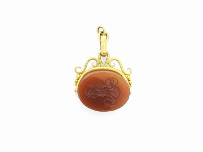 Pendente Sigillo in Oro Giallo con Intaglio in Corniola
