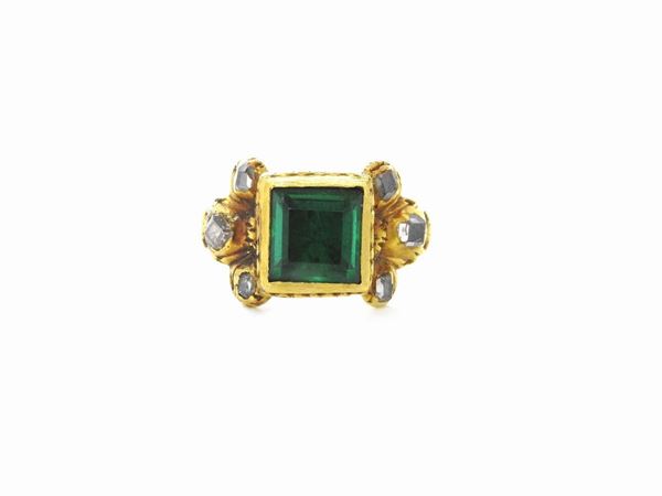 Yellow gold ring with diamonds, green folibacked glass paste and black enamels
