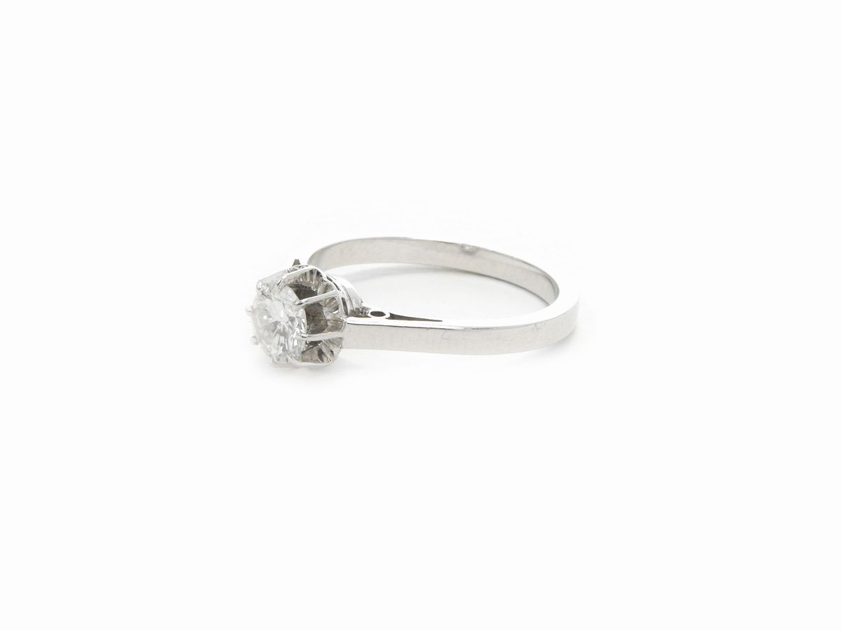 Anello Solitario in Oro Bianco con Diamante