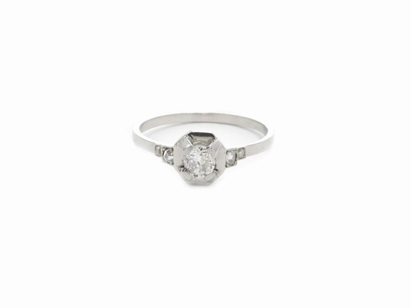 Anello Solitario in Platino con Diamante