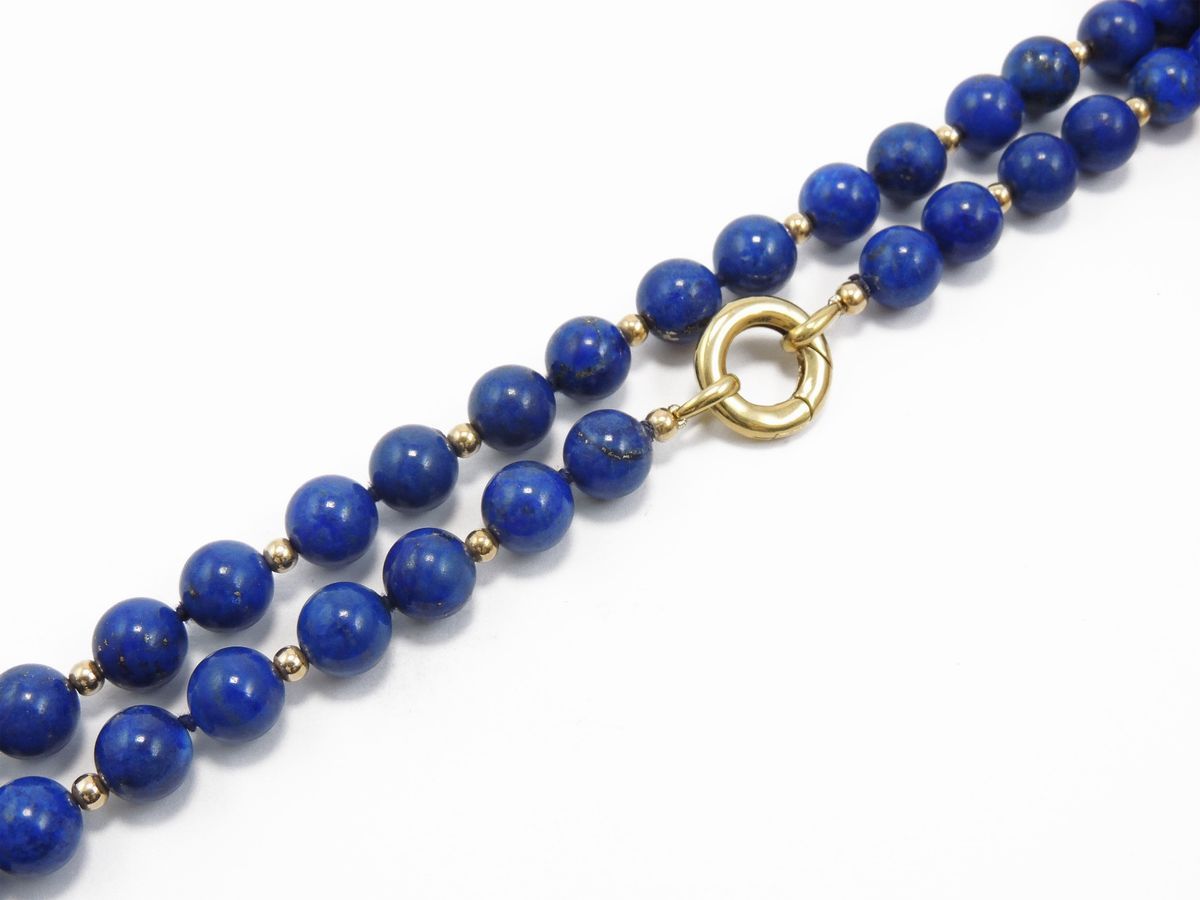 Collana di Sfere in Lapislazzuli con Elementi Sferici e Fermezza in Oro Giallo