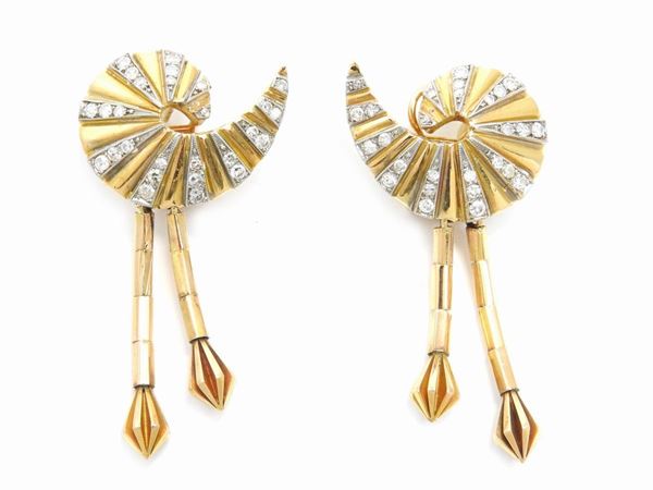 White and yellow gold pendant earrings with diamonds  (Forties)  - Auction Antique jewelry and watches - Maison Bibelot - Casa d'Aste Firenze - Milano