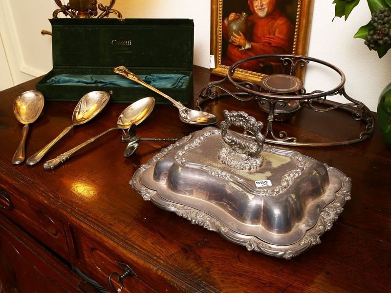 Curiosità D'epoca in Metallo Argentato per la Tavola