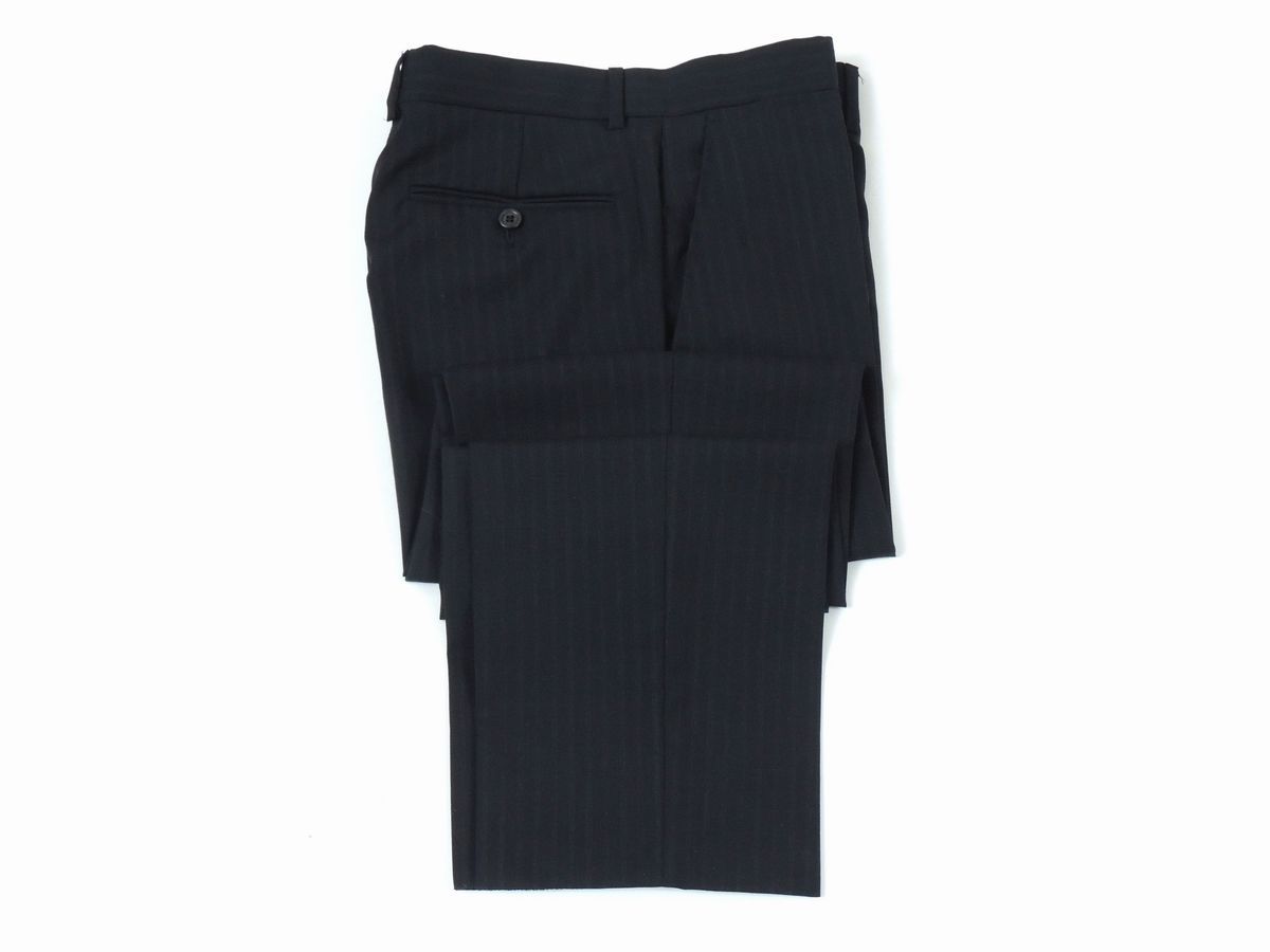 Completo da Uomo in Pura Lana Nera Gessata, Yves Saint Laurent